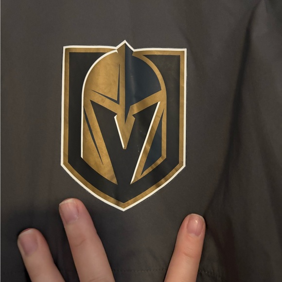 ✨FINAL MARKDOWN ✨ MUST GO ✨ EUC. Las Vegas golden knights men’s windbreaker - Picture 2 of 8